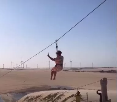 Turista compartilhou imagens de tirolesa antes de morrer em acidente no equipamento em Canoa Quebrada