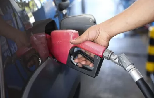 Com o retorno de impostos federais, preço da gasolina no Ceará pode chegar a R$ 6,39