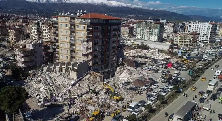 Passa de 33 mil o total de mortos por terremoto na Turquia e na Síria