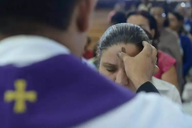 Quarta-feira de Cinzas: veja programação de missas em Fortaleza