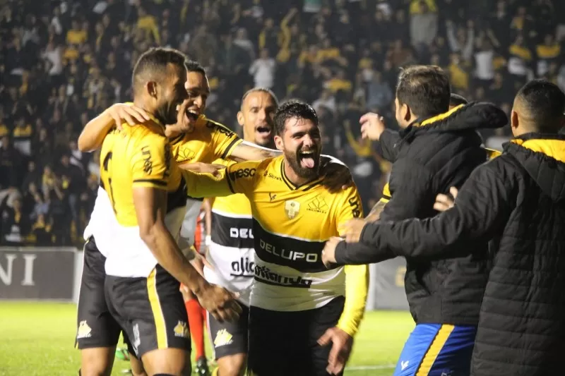 Criciúma x Atlético-SC assista ao vivo à partida do Campeonato Catarinense