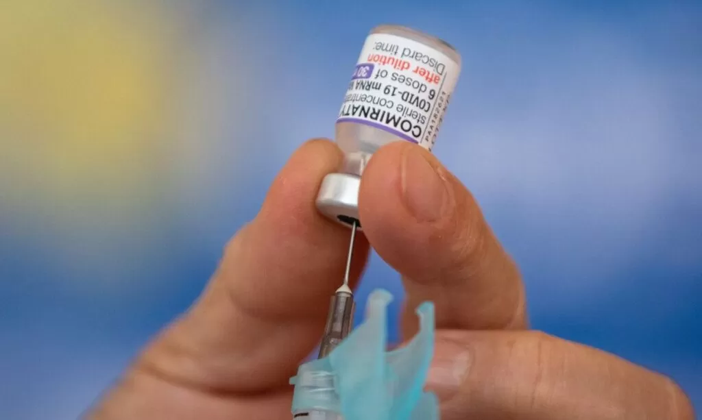 Ministério da Saúde fecha compra de 57 milhões de doses atualizadas da vacina contra covid-19