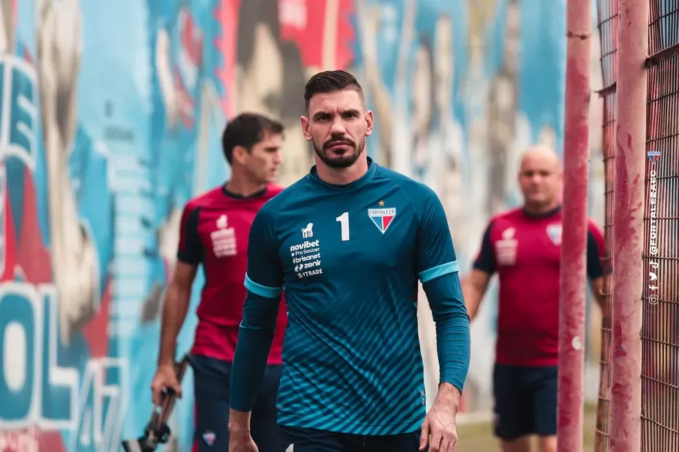 Com lesão na coxa, João Ricardo desfalca o Fortaleza por dois meses