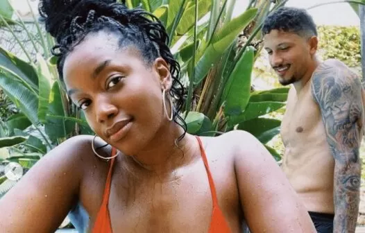 Mão boba de namorado em foto com Iza agita web