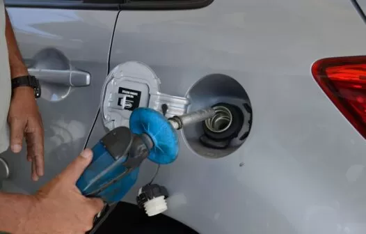 Apesar do anúncio de redução pela Petrobras, preço da gasolina sobe em Fortaleza