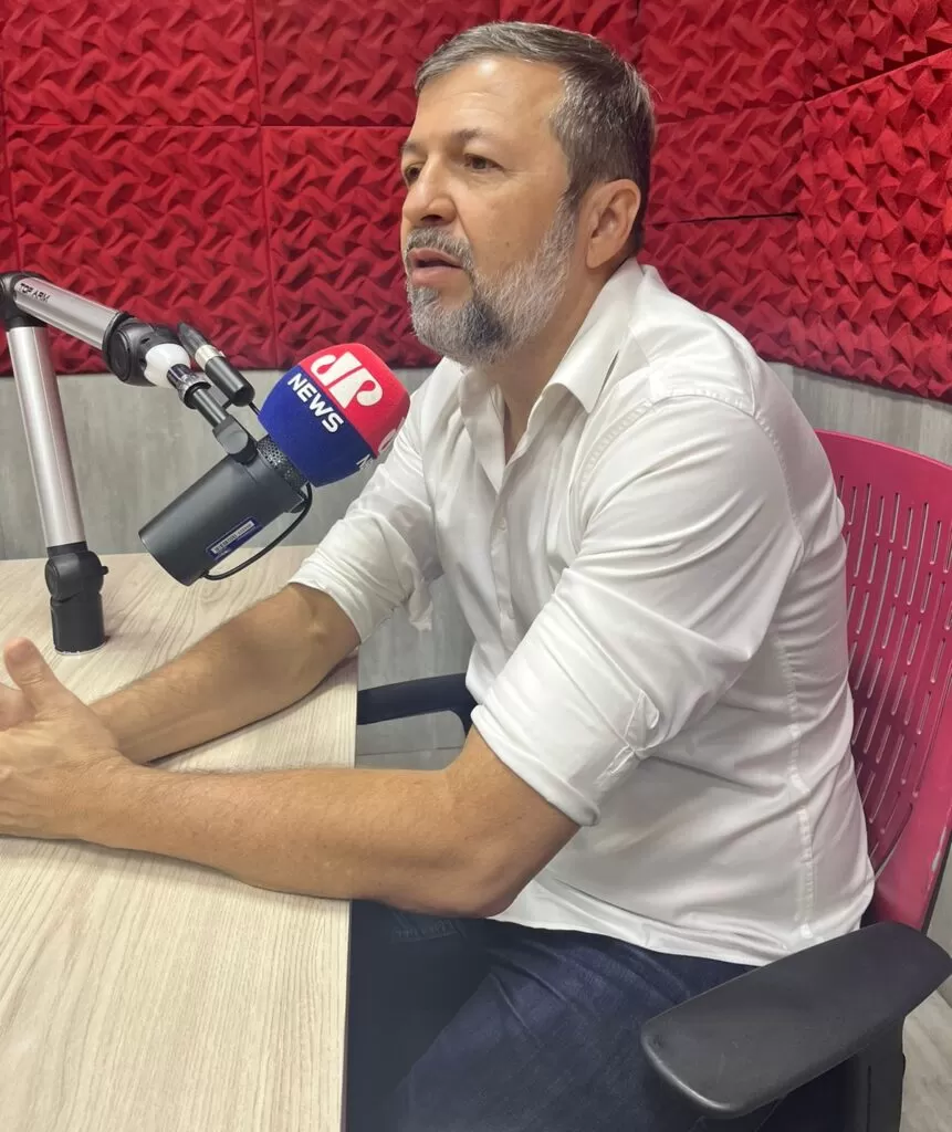 Vice Élcio Batista diz que Elmano tem má vontade com apoio à Prefeitura ele não trata o povo de Fortaleza com respeito