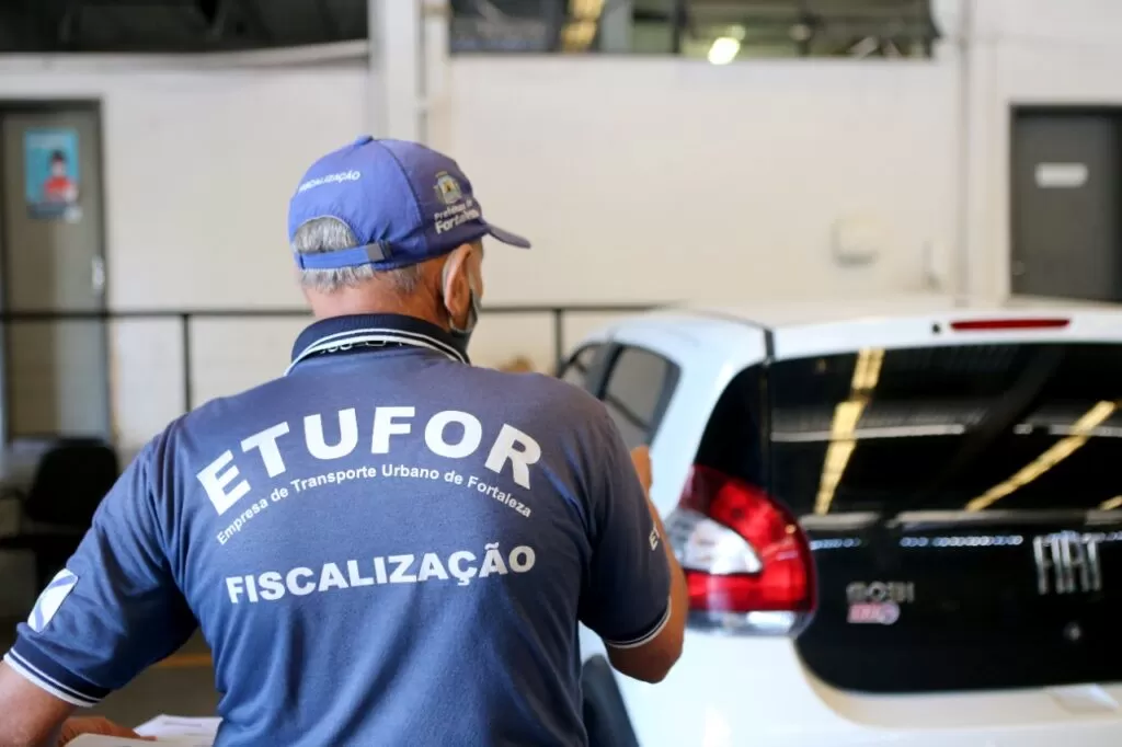 Motoristas de aplicativo com placas final 7 devem realizar vistorias na Etufor em setembro