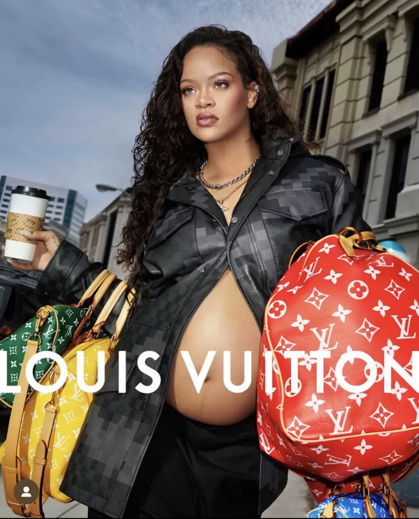 Pirâmide das marcas de bolsas de luxo? Como assim?
