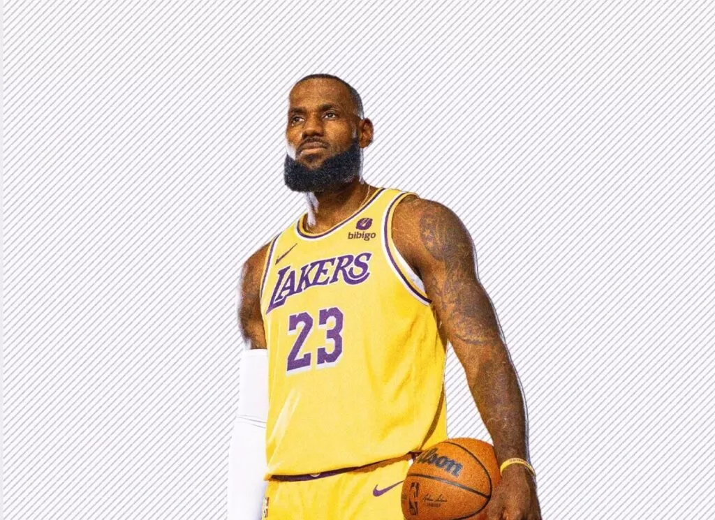 LeBron James vai voltar a vestir a camisa 23 dos Lakers