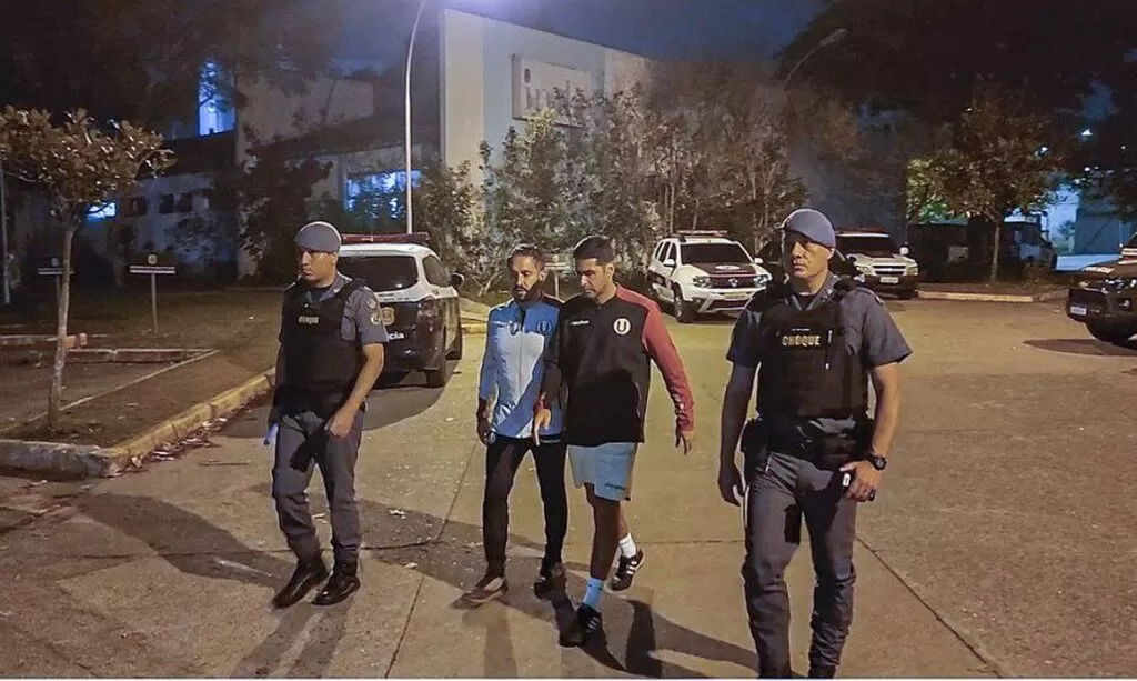 Preparador físico é preso por racismo em jogo do Corinthians na Sul-Americana