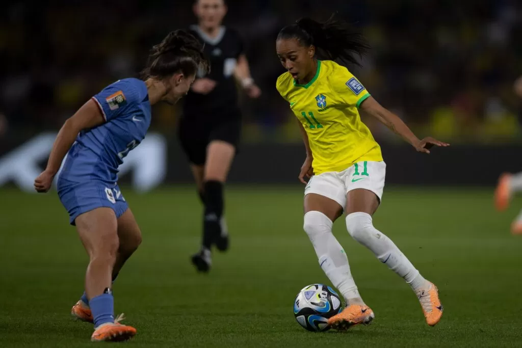 Seleção Brasileira perde para a França e adia classificação para o mata-mata da Copa do Mundo