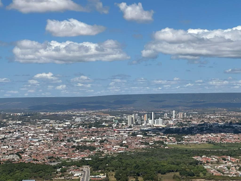 Dia do Dermatologista: Conheça os principais cuidados com a pele no sol do Ceará