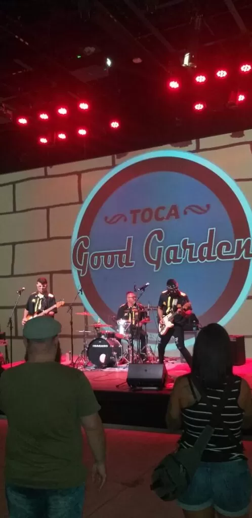 A Toca Good Garden compondo a programação do MIS