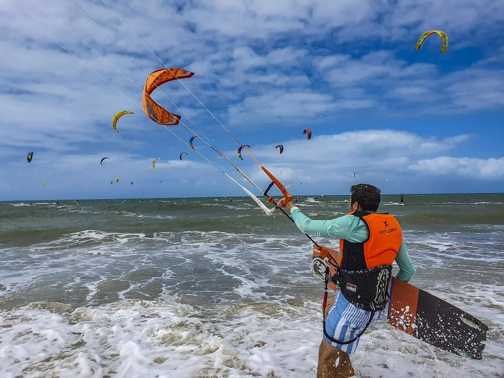 Turismo: Ceará é destaque como destino de estrangeiros para prática de kitesurf