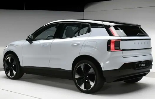 Novo Volvo EX30 – Por R$ 219 mil você escolhe um elétrico suiço ou um Jeep Compass?