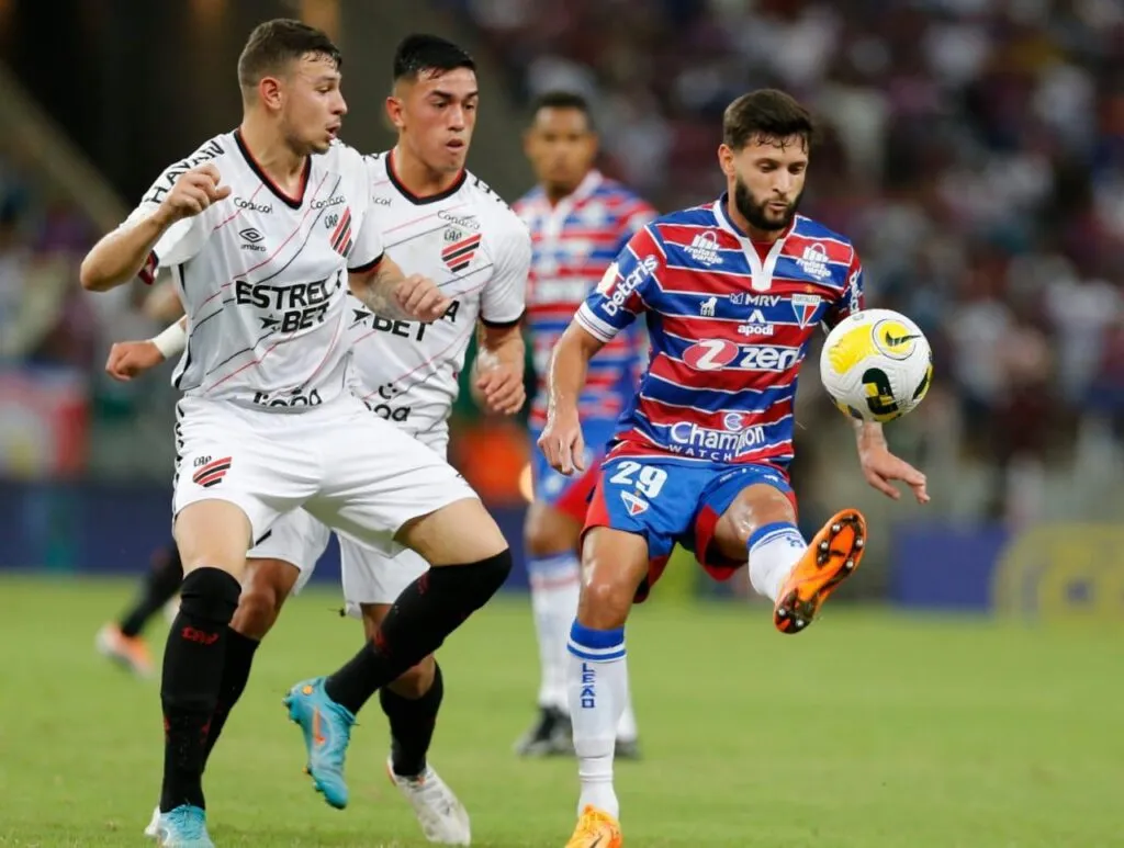 Série A: Fortaleza joga neste domingo (2) contra o Athletico-PR no Presidente Vargas