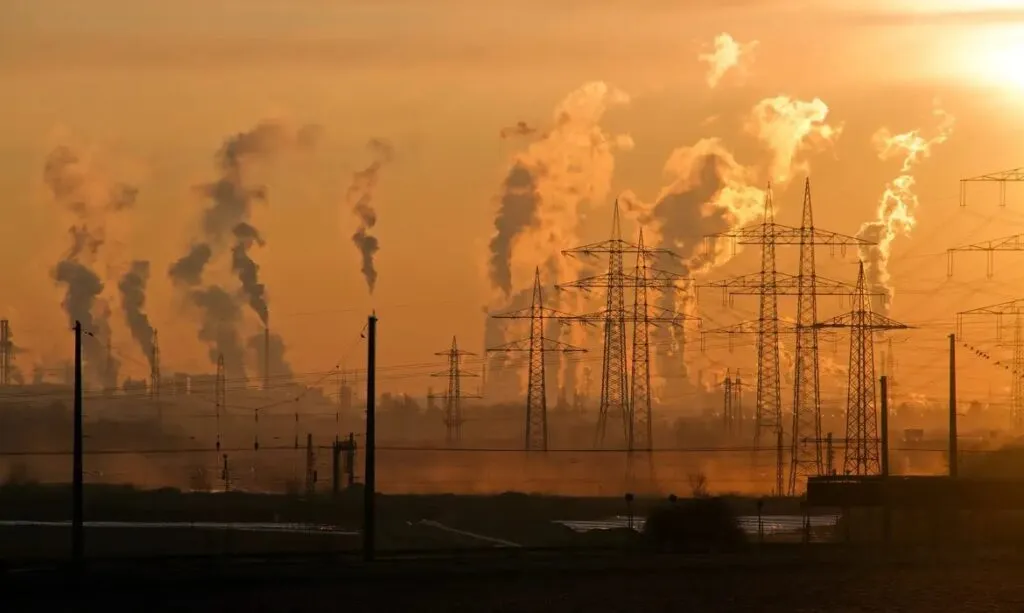 COP28: Documento exclui compromisso de eliminar combustíveis fósseis