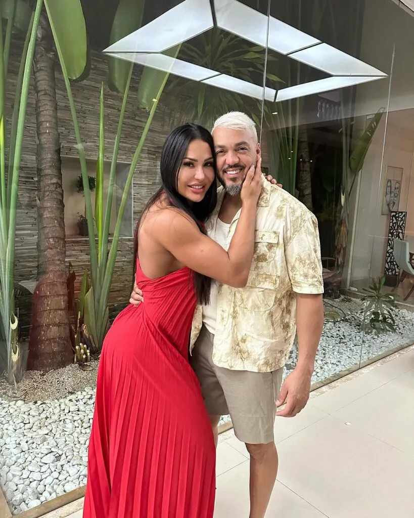 Gracyanne Barbosa não descarta volta com Belo: ‘O futuro a Deus pertence’