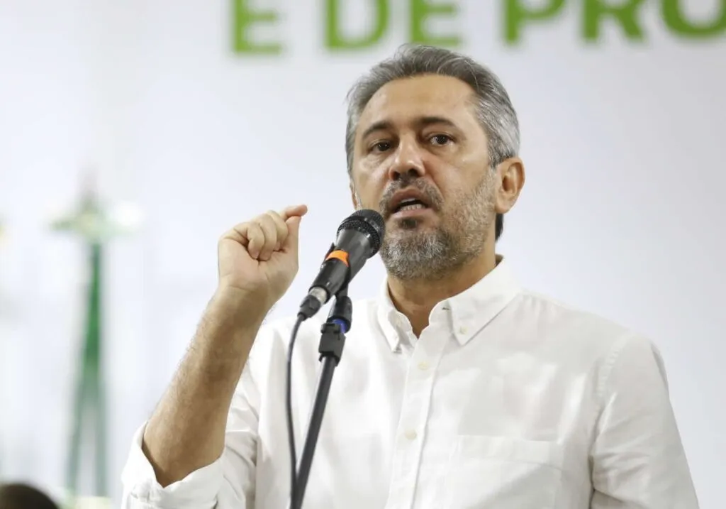 Elmano anuncia nomeação de 195 aprovados no concurso do Detran