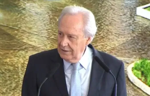 Em posse, Lewandowski diz que vai dar continuidade ao trabalho de Dino