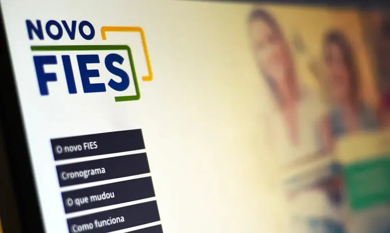 Ministério da Educação publica edital de inscrições para o Fies; confira