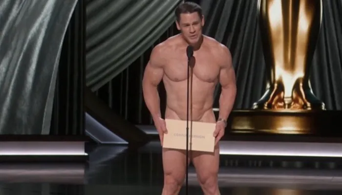 John Cena surgiu no palco do Oscar 2024 completamente nu