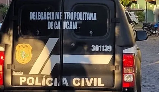 Operação em Caucaia prende seis suspeitos de associação com tráfico de drogas