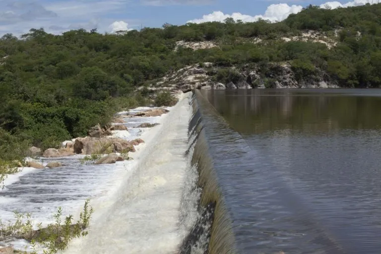 Número de açudes sangrando no Ceará aumenta para 27