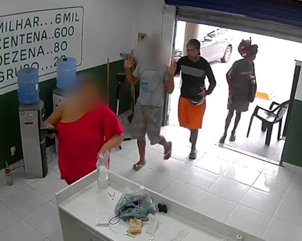 Integrantes de facção agridem funcionários de casa de apostas após ordem descumprida