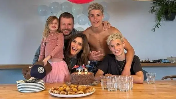 Rodrigo Hilbert celebra aniversário com Fernanda Lima e os filhos