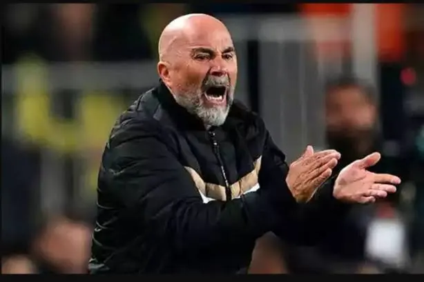 Torcedores pedem Jorge Sampaoli como novo técnico do Corinthians