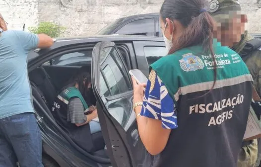 Agefis apreende 6 toneladas de lixo em descarte irregular no Dias Macedo e Passaré
