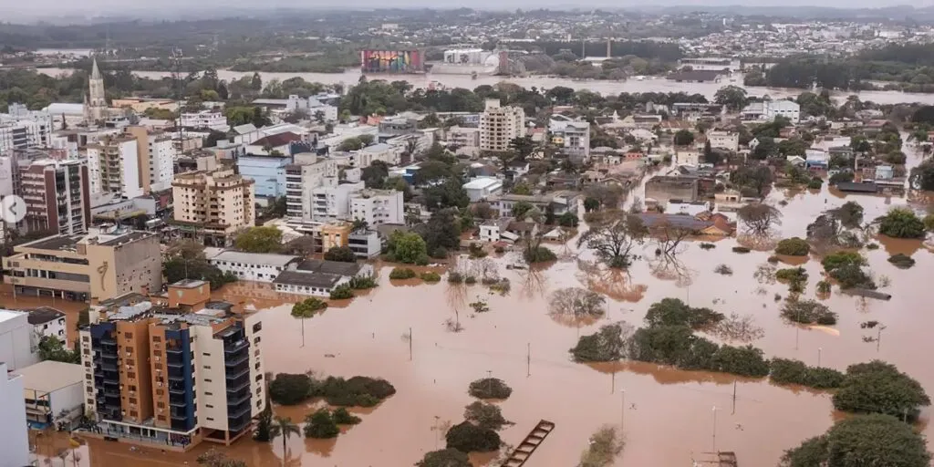 Polícia Civil do Ceará lança campanha de arrecadação de água mineral para vítimas de enchentes no Rio Grande do Sul