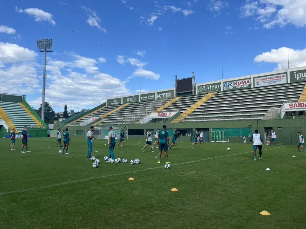 Chapecoense x América-MG: assista ao vivo ao jogo de hoje (04/05)