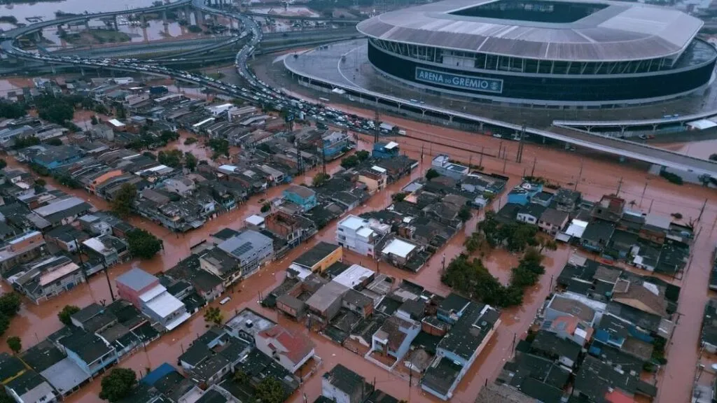 CBF adia jogos, mas ainda não cogita paralisar Brasileirão por enchentes no Rio Grande do Sul