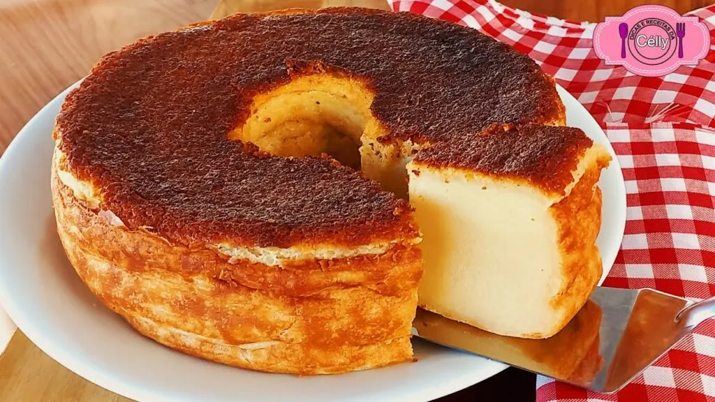 Chef Mattu Macêdo ensina receita de bolo mole no programa Entre Papos & Sabores