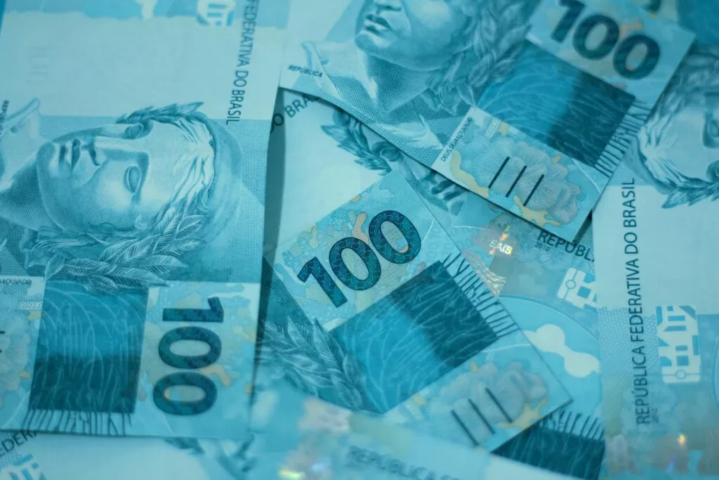 Veja o passo a passo para realizar saque de até R$ 4.500 da Caixa para negativados com nome no Serasa