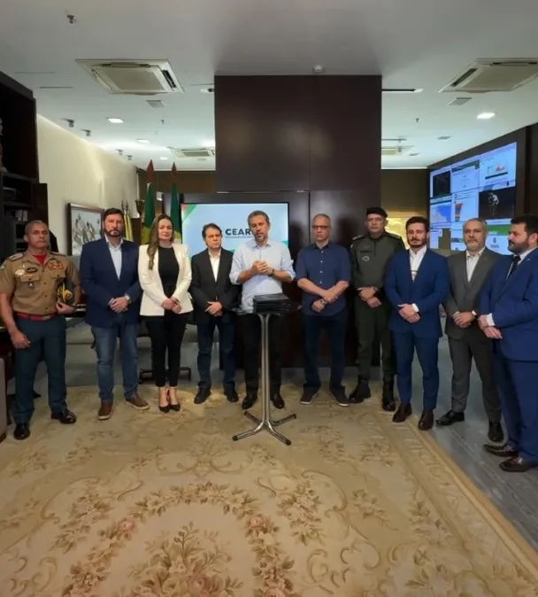 Elmano envia à Assembleia pacote com projetos para profissionais da segurança