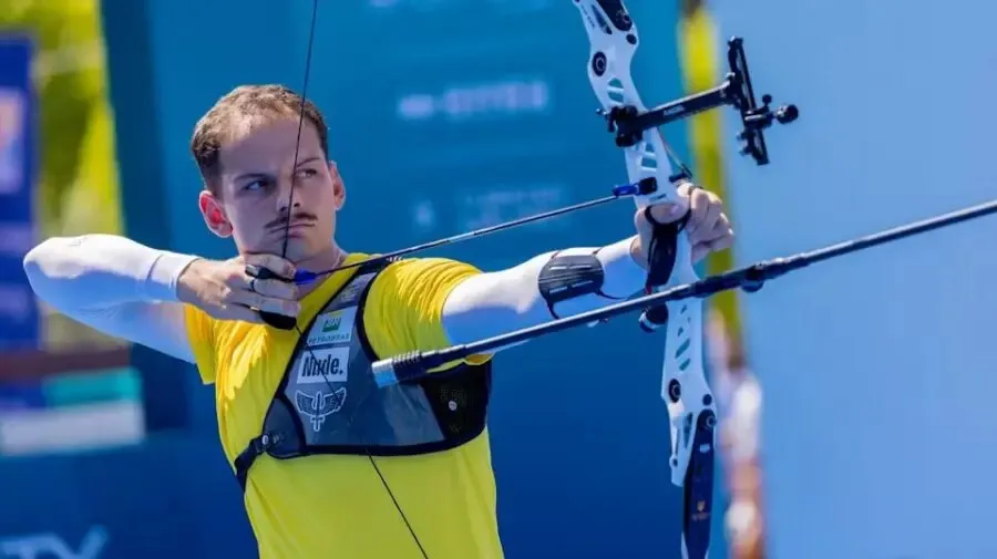 Marcus D’Almeida supera promessa japonesa e vai às oitavas no tiro com arco; Ana Luiza avança