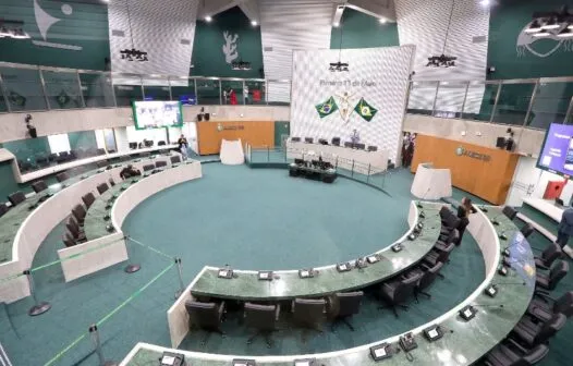 Assembleia Legislativa do Ceará lança documentário e exposição sobre reconstrução do Plenário 13 de Maio