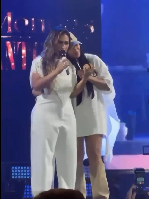 Simone Mendes fala sobre possibilidade de volta da dupla com Simaria durante show