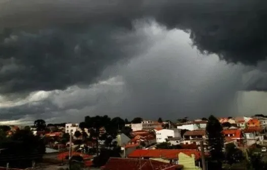Chuvas atingem ao menos 94 municípios do Ceará entre terça (18) e quarta-feira (19)