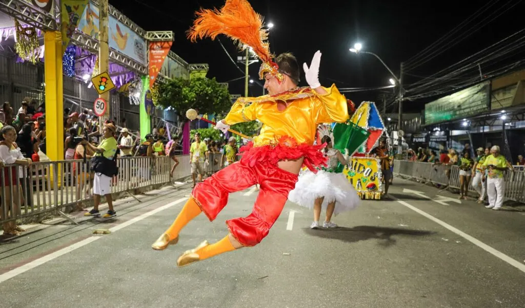 Carnaval 2025: Prefeitura de Fortaleza anuncia plano operacional com sete polos e reforço na segurança