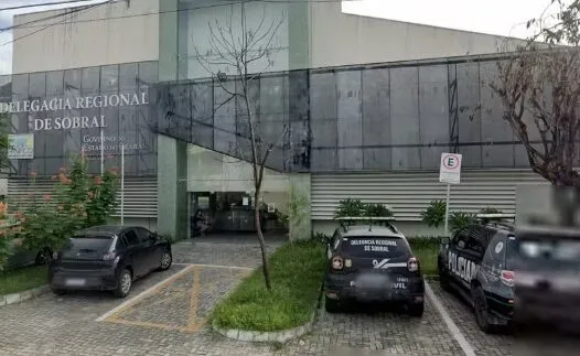 Mulher é morta com mais de 10 tiros dentro de casa em Sobral