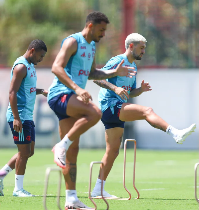 Qual canal vai passar o jogo do Flamengo hoje (13/04)? Partida é pelo Brasileirão 2025
