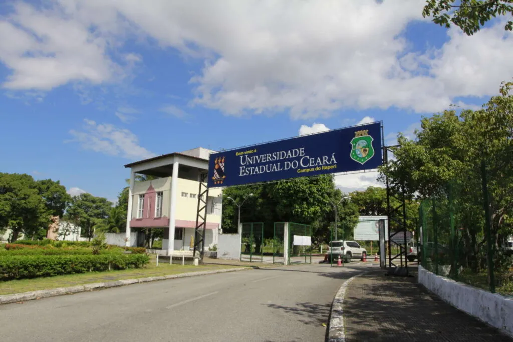 Uece é a 2ª colocada no Norte e Nordeste em qualidade de cursos, aponta avaliação do MEC
