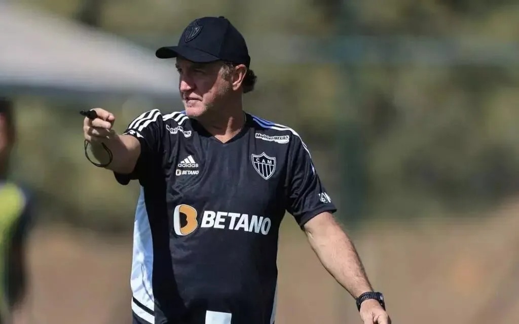 Cuca reúne elenco e Igor Rabello volta ao Atlético-MG para partida diante do Botafogo