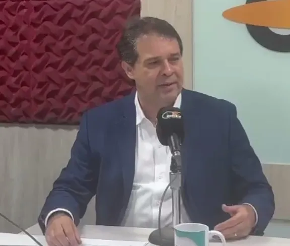 Diretores de postos de saúde em Fortaleza serão escolhidos via concurso público, anuncia Evandro Leitão
