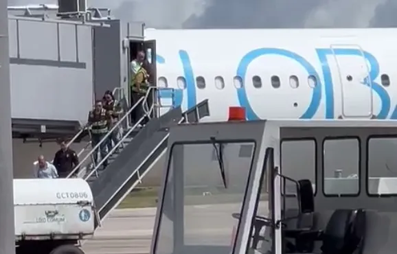 96 brasileiros deportados dos EUA chegam em Fortaleza; um deles foi preso ao desembarcar