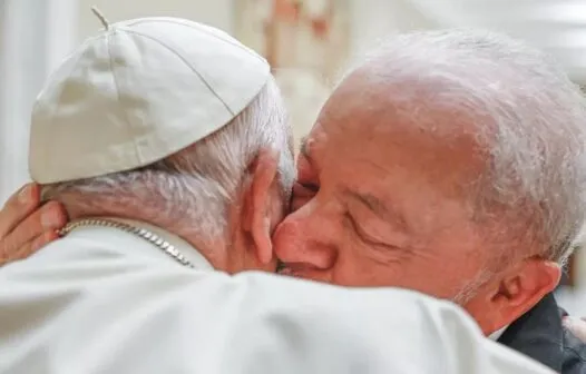 Lula lamenta morte do Papa Francisco e decreta luto oficial de sete dias